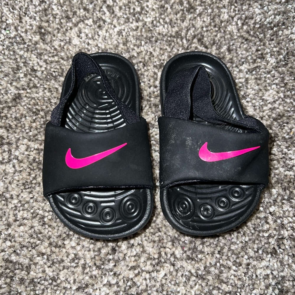 Nike infant slides size 4c